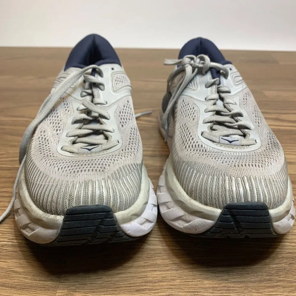Hoka One One hoka one